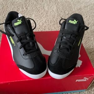 Little boy size 2 puma sneaker new in original box